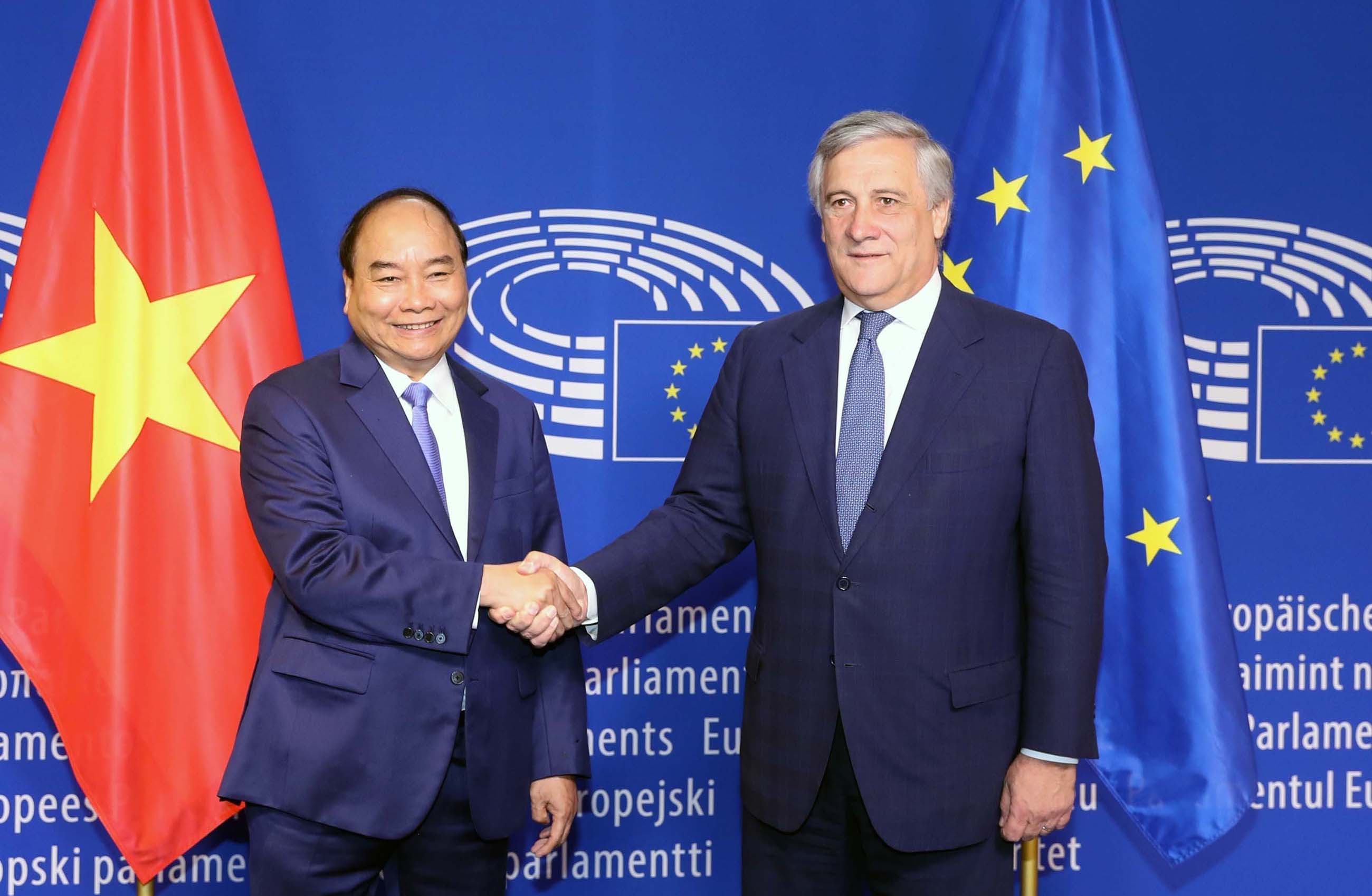 Quan hệ Việt Nam - Liên minh châu Âu ngày càng trở nên đặc biệt và thú vị hơn. Hãy khám phá những hoạt động mới nhất và những vấn đề đang được thảo luận giữa hai bên. Cùng tìm hiểu sâu hơn về cơ hội hợp tác và phát triển của Việt Nam trong liên minh châu Âu, và cùng hy vọng rằng sự hợp tác giữa các quốc gia sẽ tiếp tục được nâng cao và mở rộng.